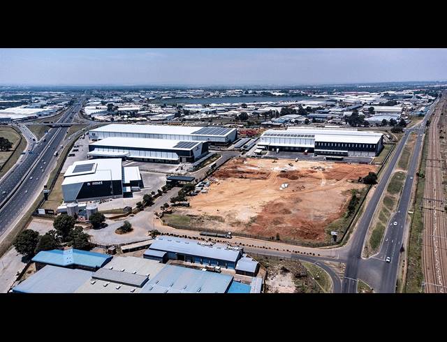 8,500M² WAREHOUSE TO LET IN JET PARK